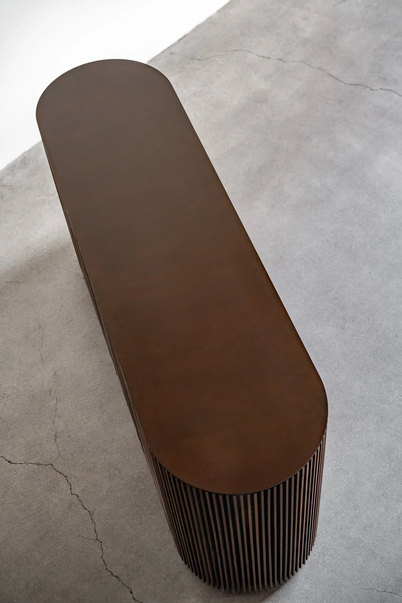 Brooks Console | STOCK