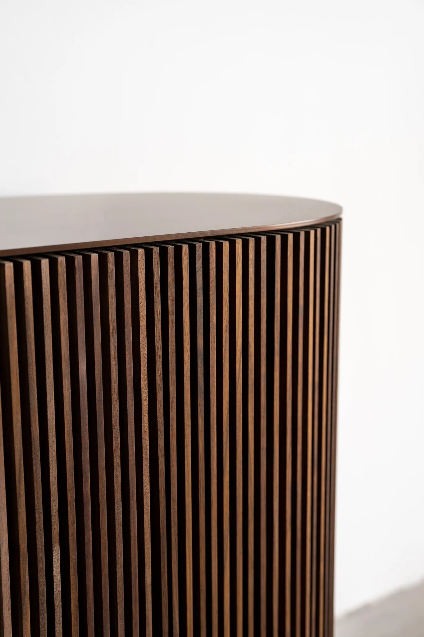 Brooks Console | STOCK