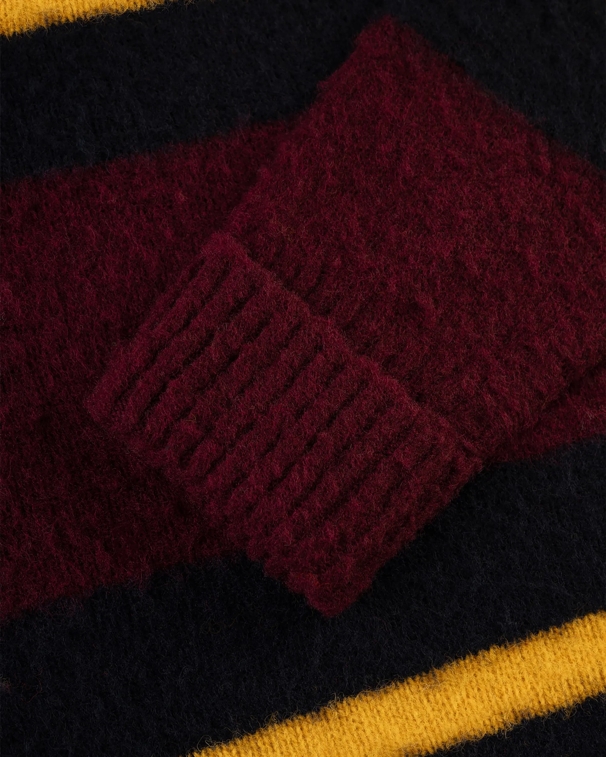 BURGUNDY FRAME STRIPE SHAGGY DOG SWEATER