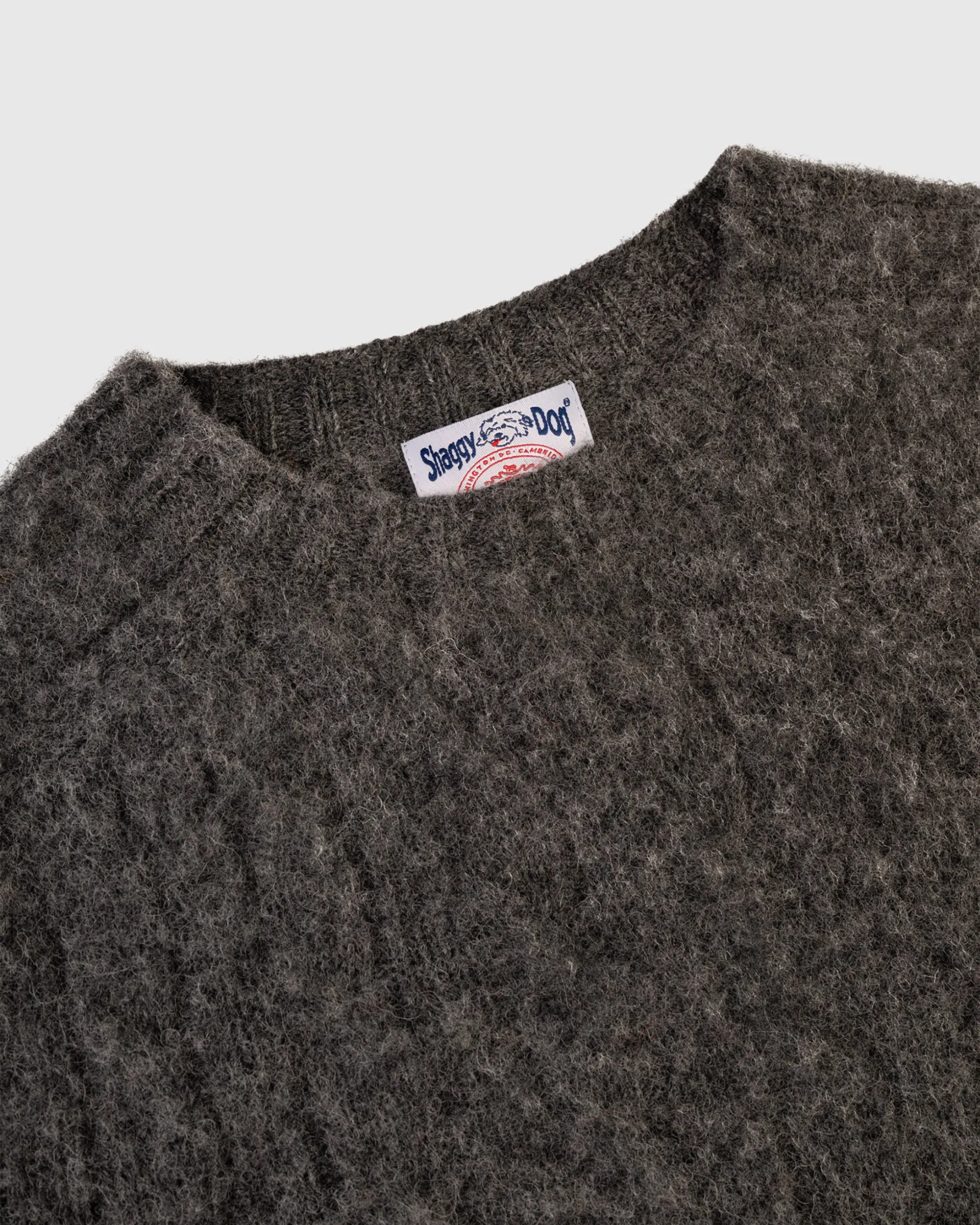 CHARCOAL SHAGGY DOG CABLE CREWNECK SWEATER