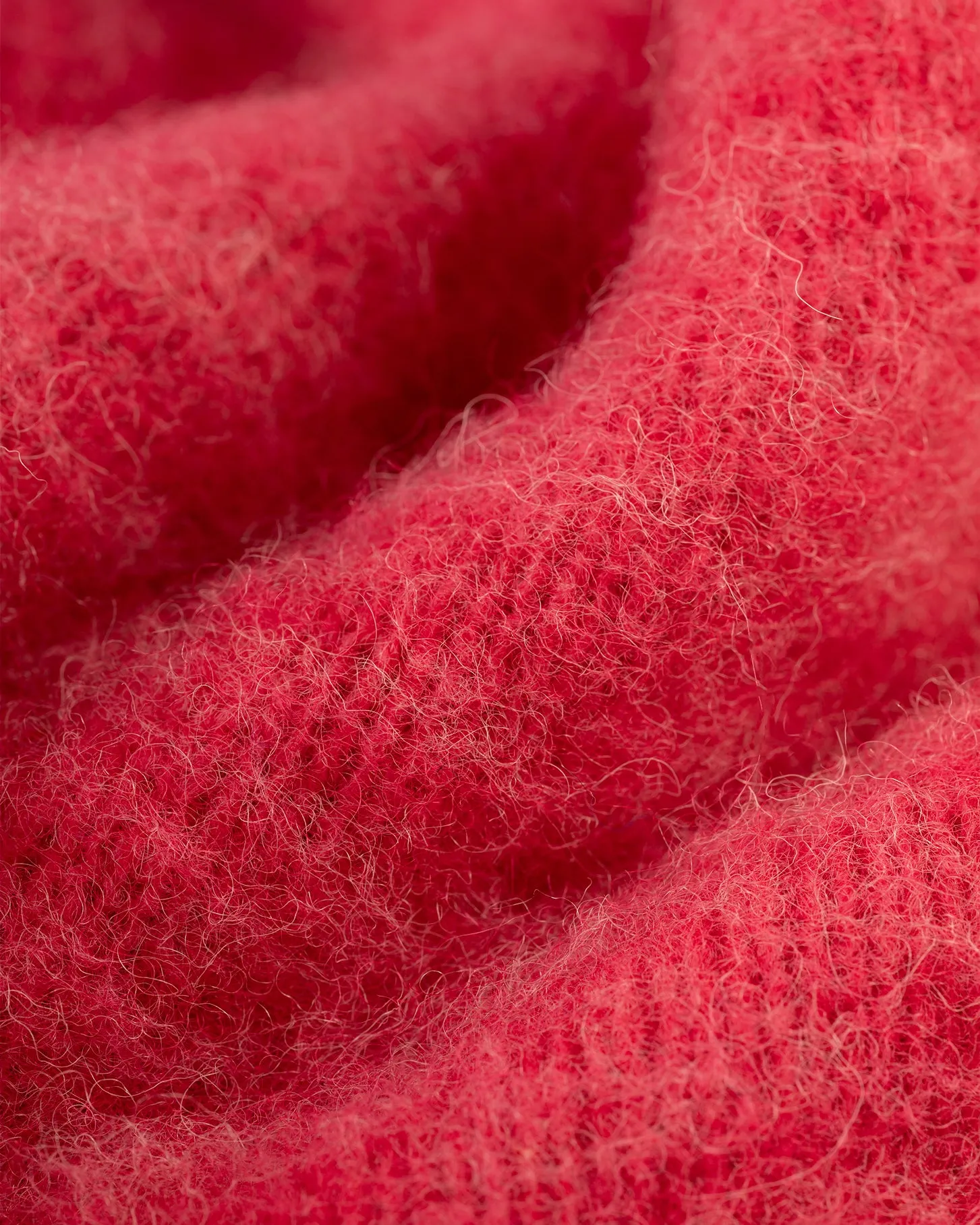 FUSCHIA SHAGGY DOG CREWNECK SWEATER
