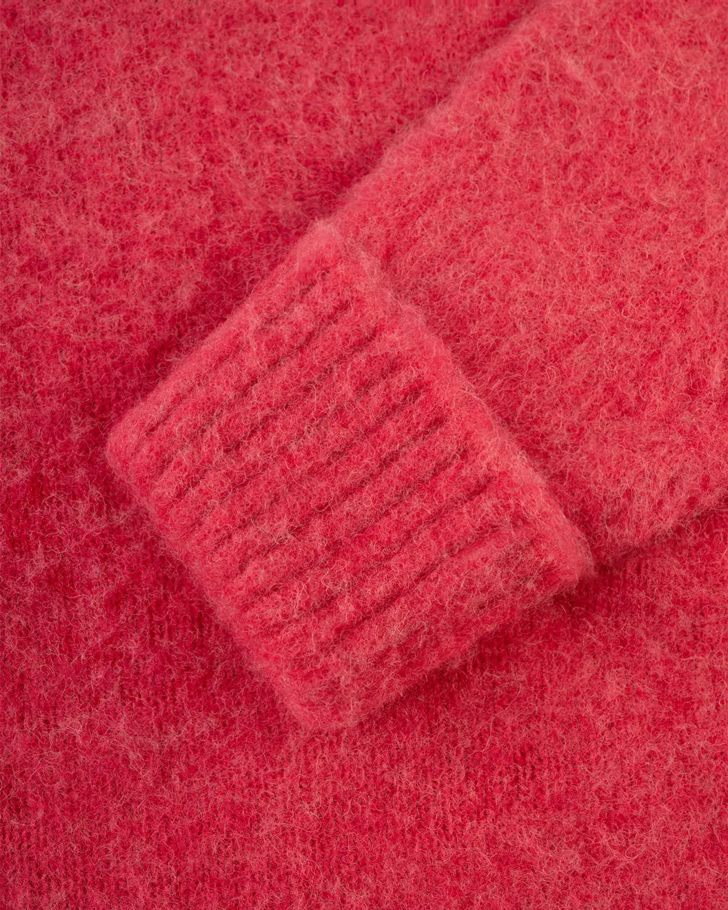 FUSCHIA SHAGGY DOG CREWNECK SWEATER