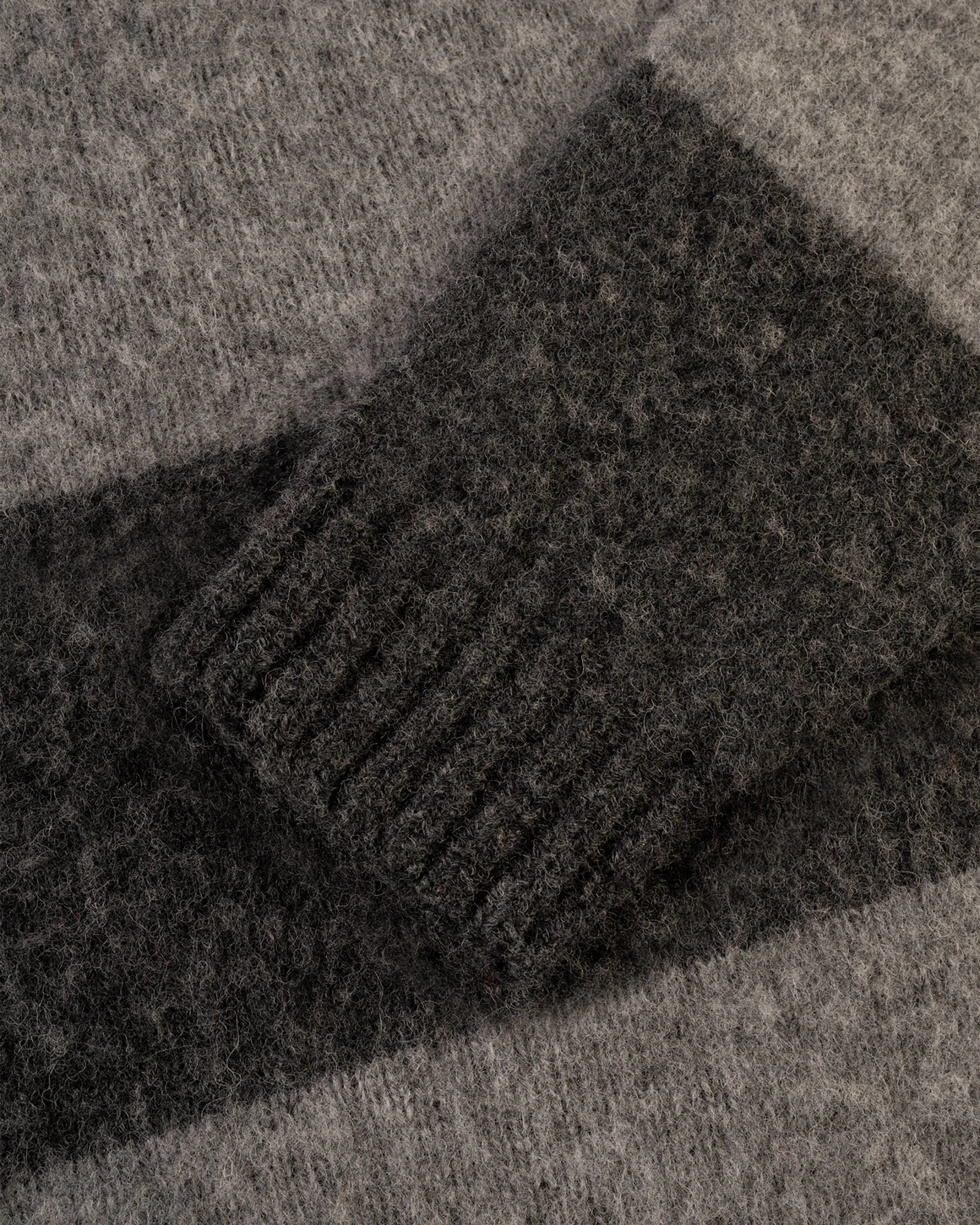 GREY BLOCK STRIPE SHAGGY DOG SWEATER - TRIM FIT