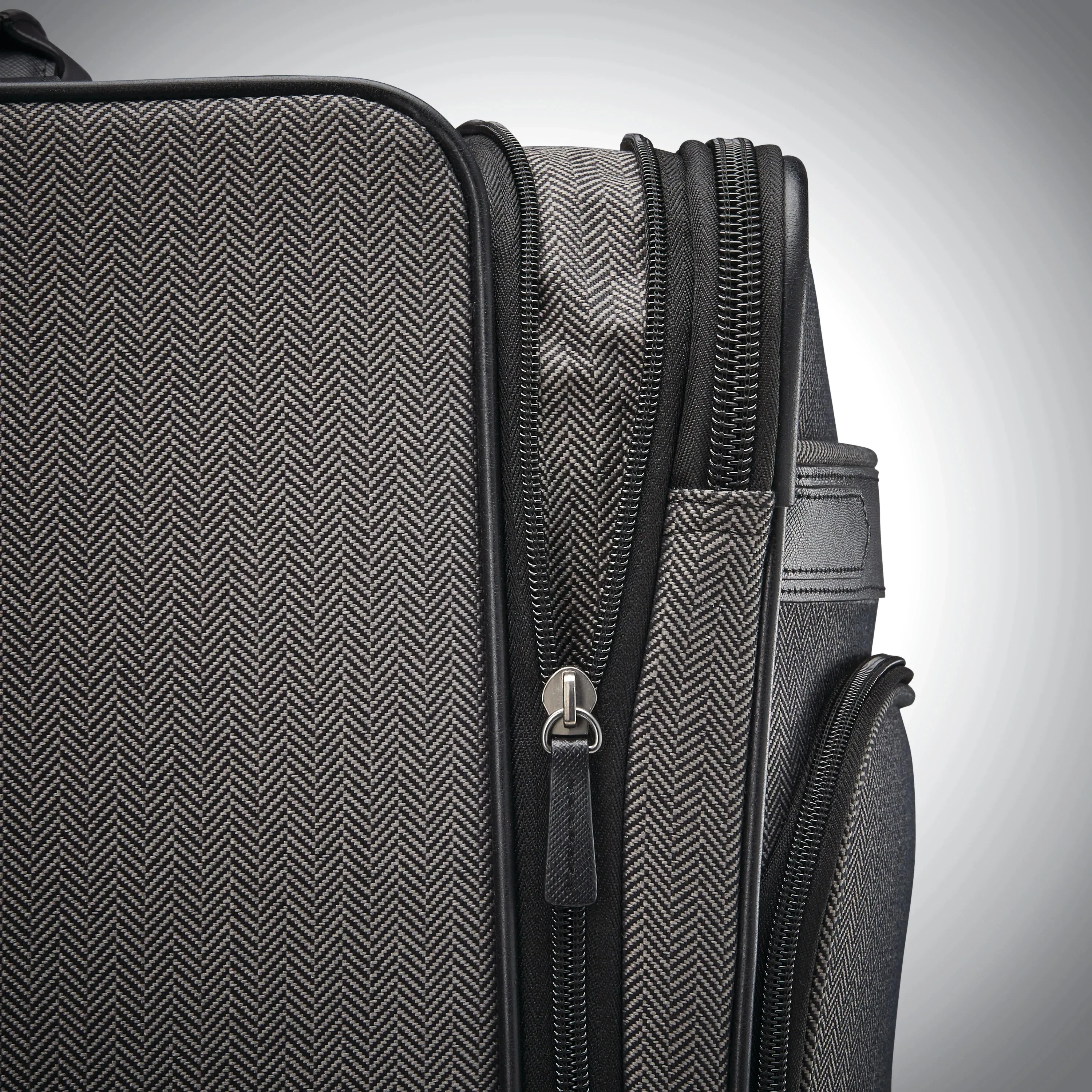 Herringbone Deluxe Medium Journey Expandable Spinner Medium