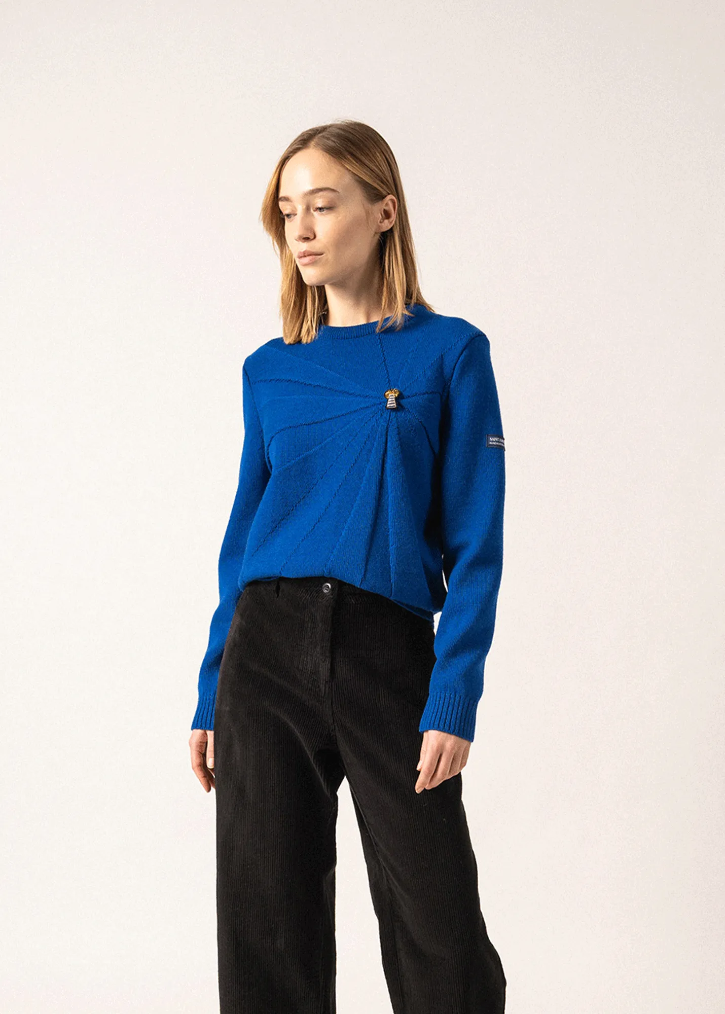 LIGHTHOUSE - Wool Sweater with lighthouse brooch by Macon & Lesquoy (ROYAL BLUE)