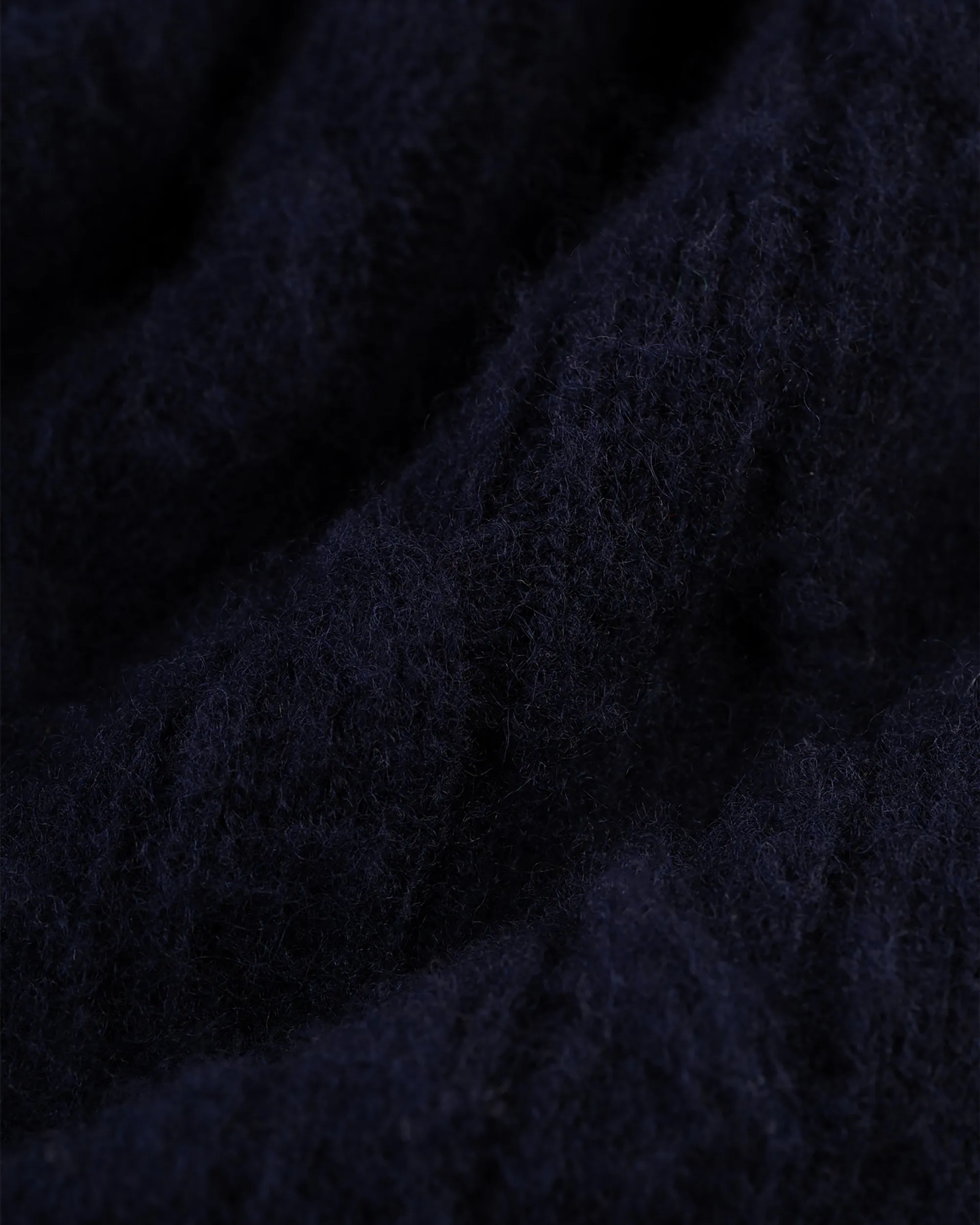 NAVY SHAGGY DOG CABLE CREWNECK SWEATER