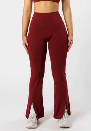 Reluna™ Front Slit Sculptseam® Flare Leggings 31" Red Velvet
