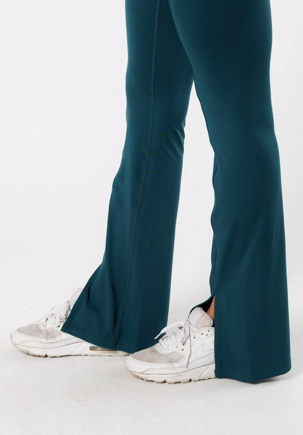 Reluna™ Front Slit Sculptseam® Flare Leggings 34" Serpentine