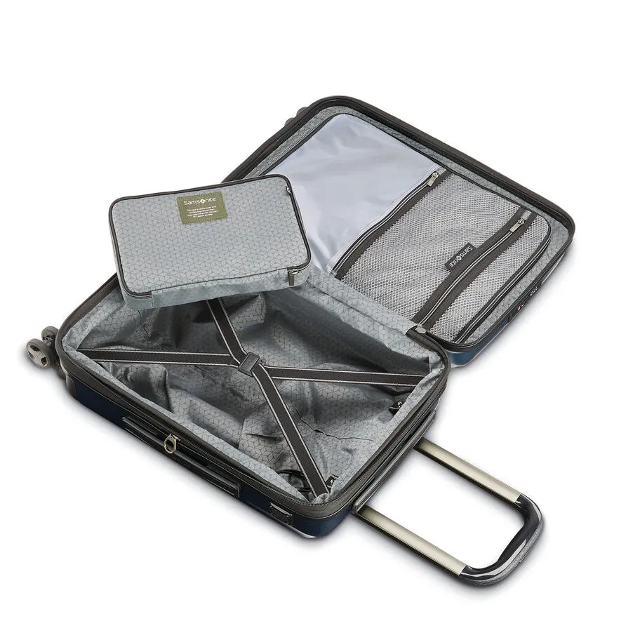 Samsonite Octiv 22 x 14 x 9 Carry-On Spinner