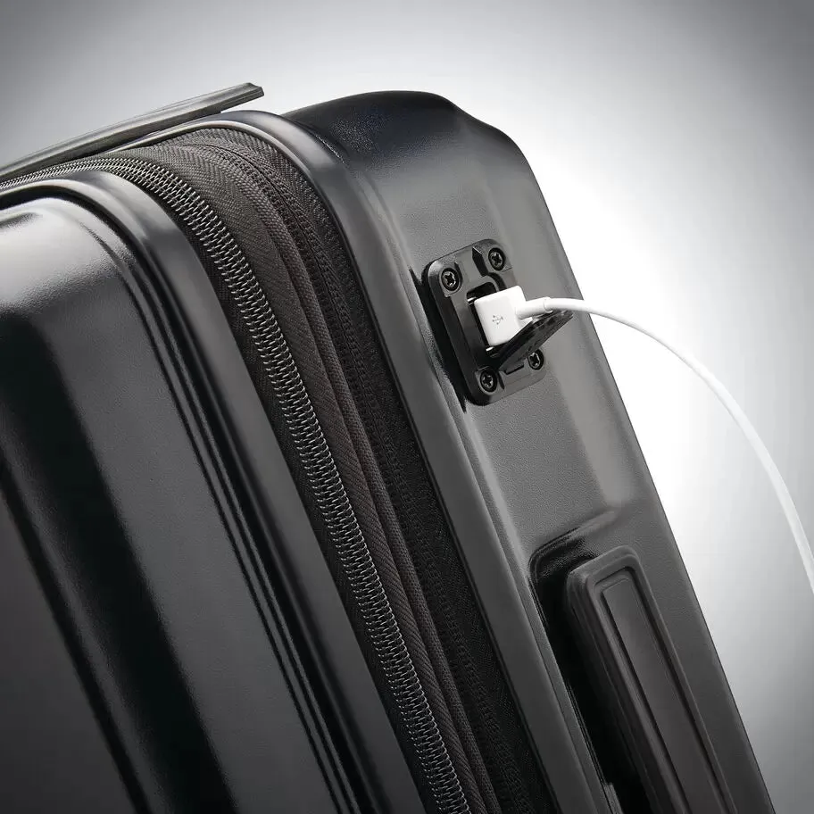 Samsonite Octiv 22 x 14 x 9 Carry-On Spinner