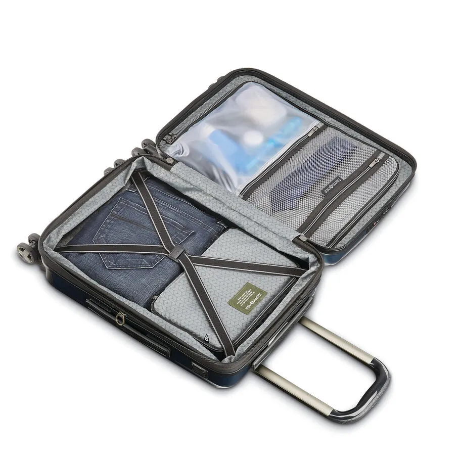 Samsonite Octiv 22 x 14 x 9 Carry-On Spinner