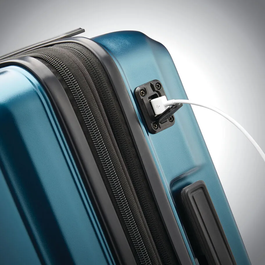 Samsonite Octiv 22 x 14 x 9 Carry-On Spinner