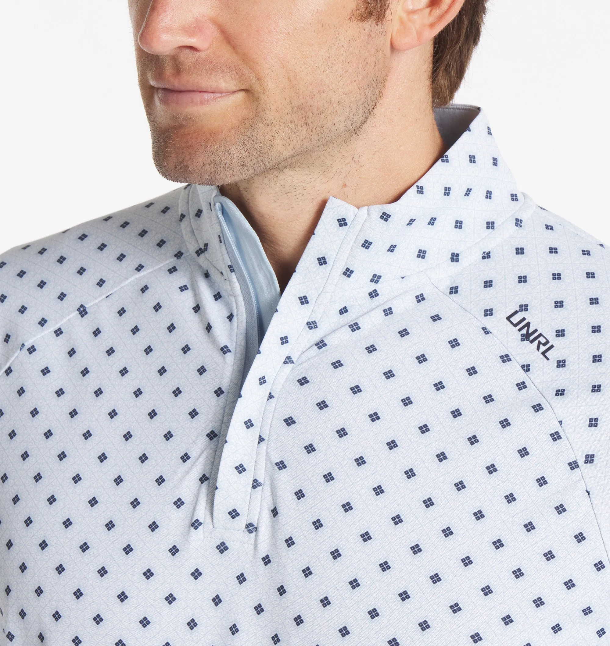 UNRL Highlands Quarter Zip