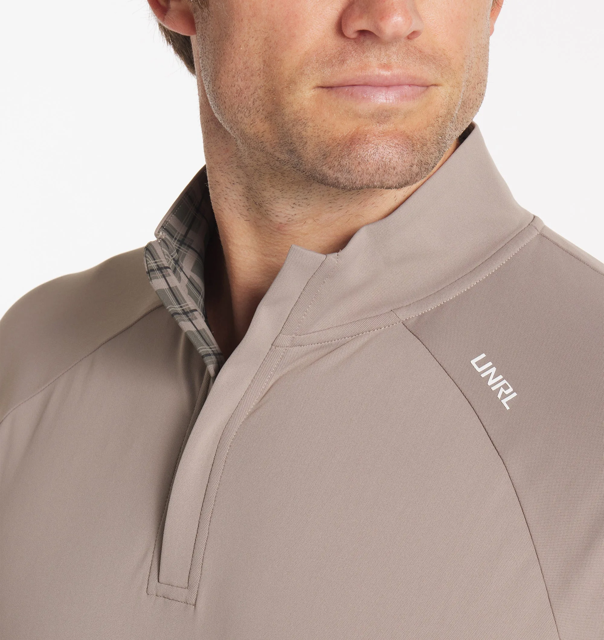 UNRL Highlands Quarter Zip